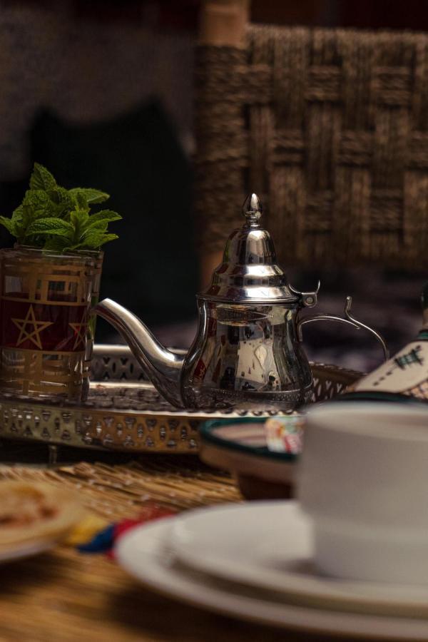 Amirwa Riad *